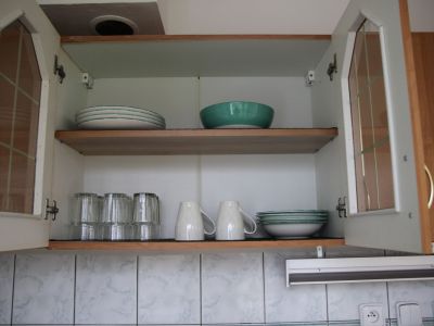 Vybavení kuchyně v dvoulůžkovém bytě k pronájmu v Pardubicích